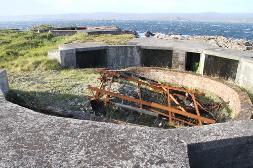 Gun emplacement showing central raised platform modification